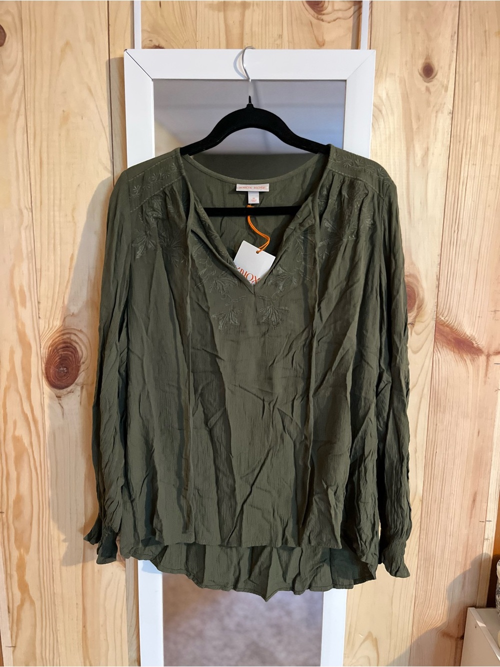 Knox Rose Green Embroidered V-Neck Tassel Tie Blouse